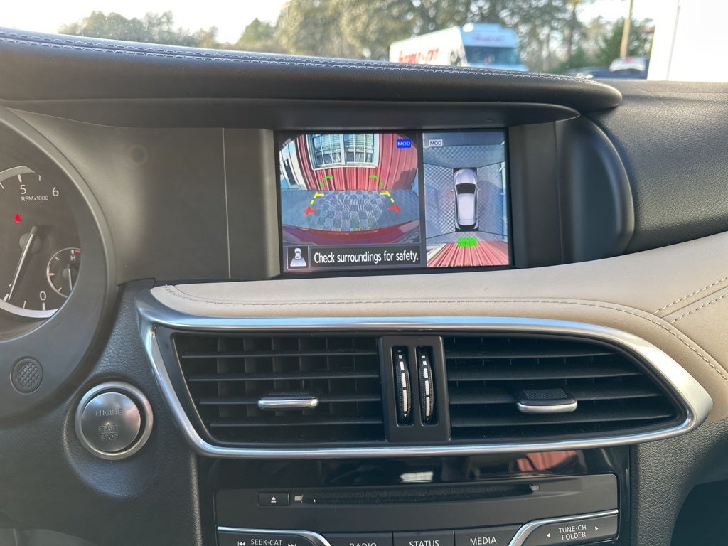 2019 INFINITI QX30 LUXE