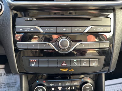 2019 INFINITI QX30 LUXE