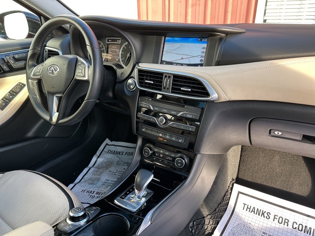 2019 INFINITI QX30 LUXE