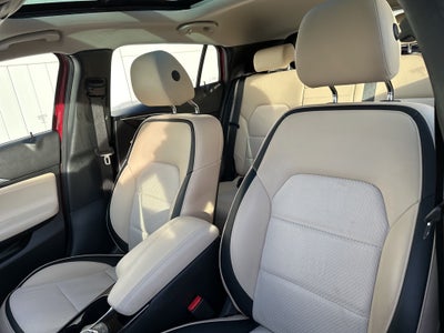 2019 INFINITI QX30 LUXE