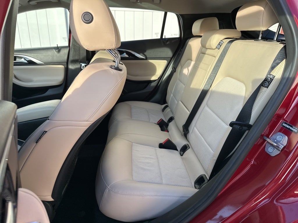 2019 INFINITI QX30 LUXE