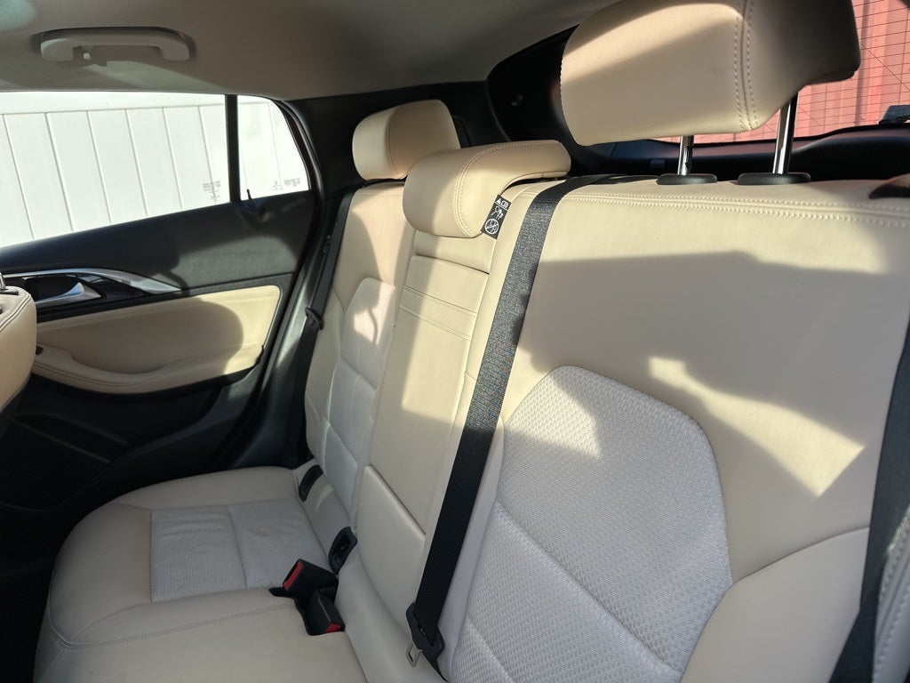 2019 INFINITI QX30 LUXE