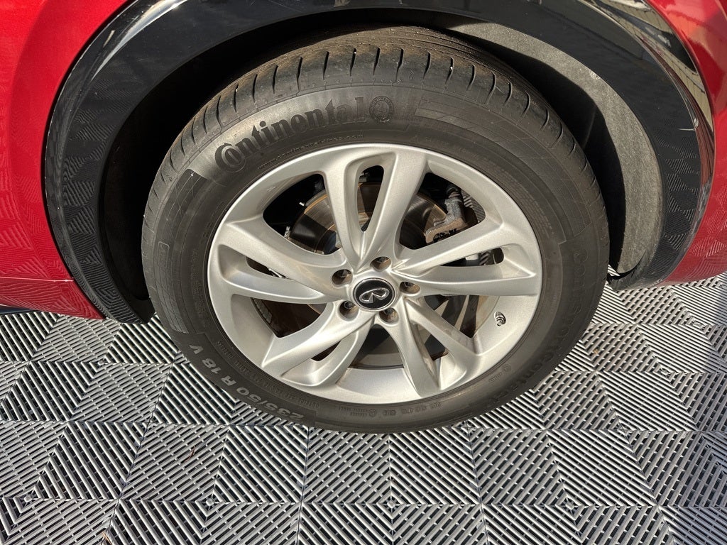 2019 INFINITI QX30 LUXE