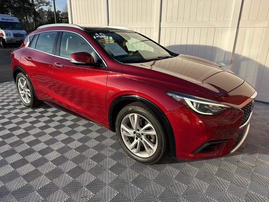 2019 INFINITI QX30 LUXE