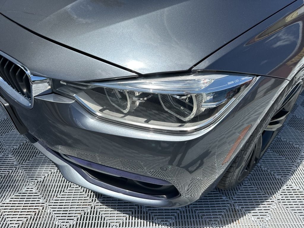 2017 BMW 3 Series 330i xDrive