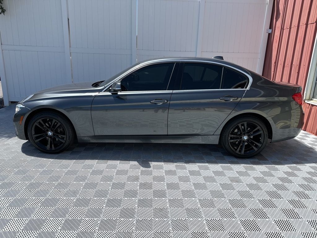 2017 BMW 3 Series 330i xDrive