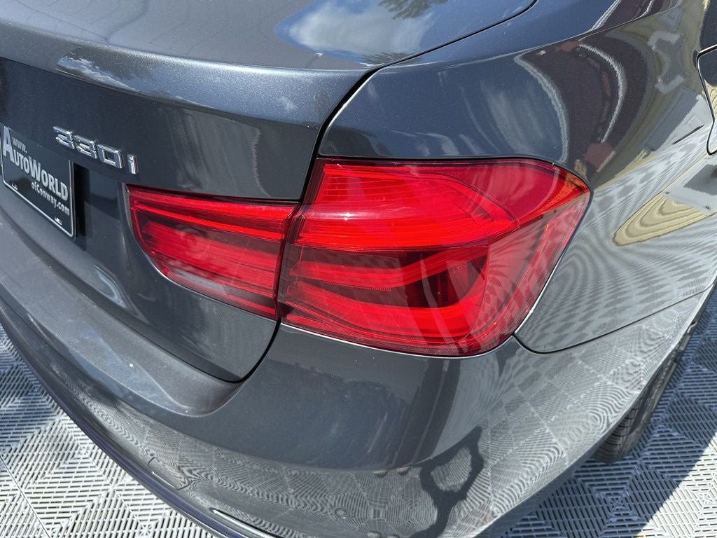 2017 BMW 3 Series 330i xDrive