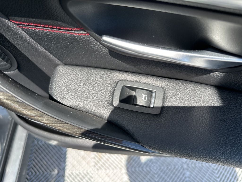 2017 BMW 3 Series 330i xDrive