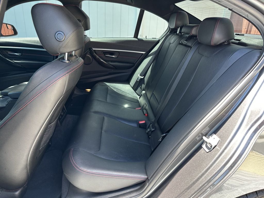 2017 BMW 3 Series 330i xDrive