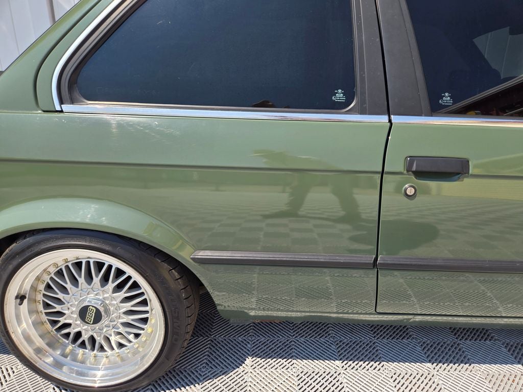 1991 BMW 3 Series 325i