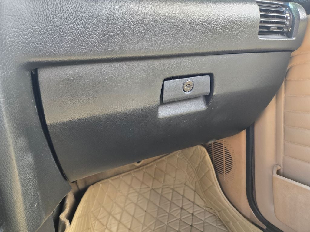 1991 BMW 3 Series 325i