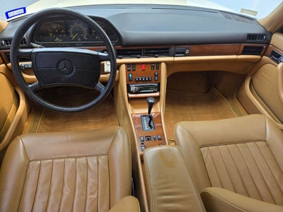 1986 Mercedes-Benz 400-Class 420