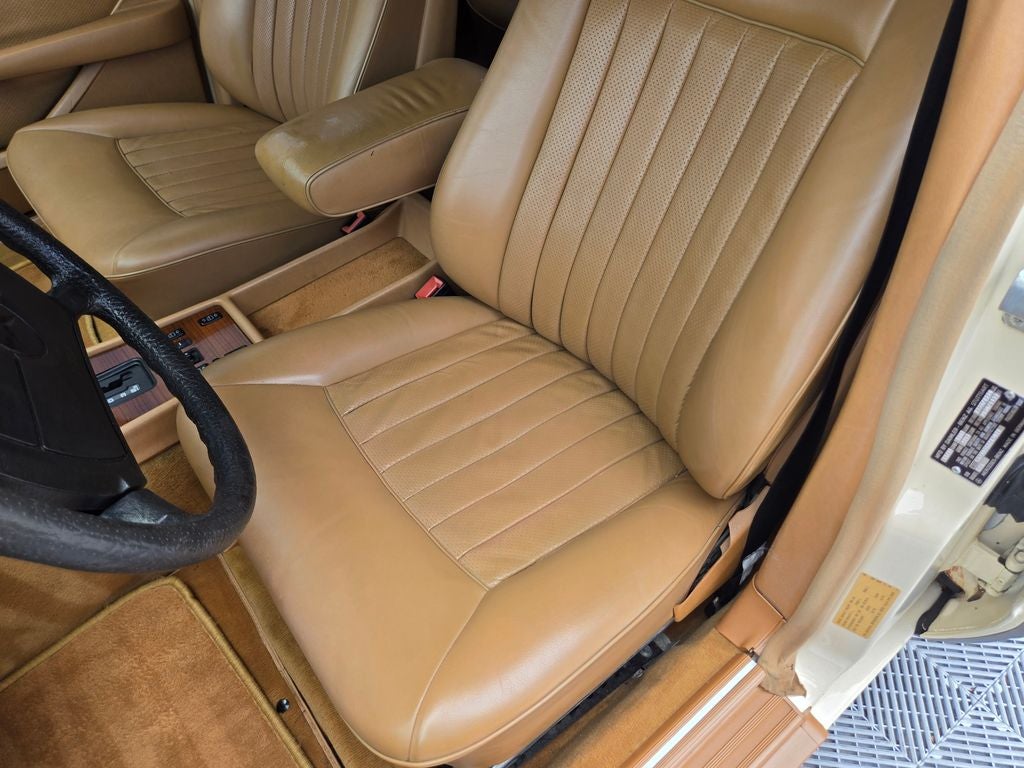 1986 Mercedes-Benz 400-Class 420