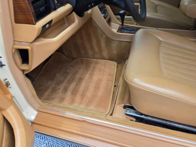 1986 Mercedes-Benz 400-Class 420