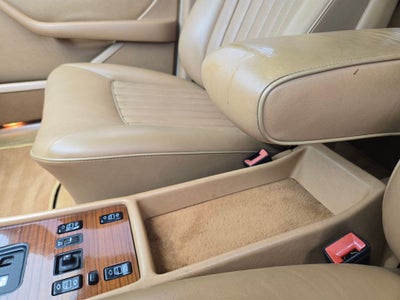 1986 Mercedes-Benz 400-Class 420