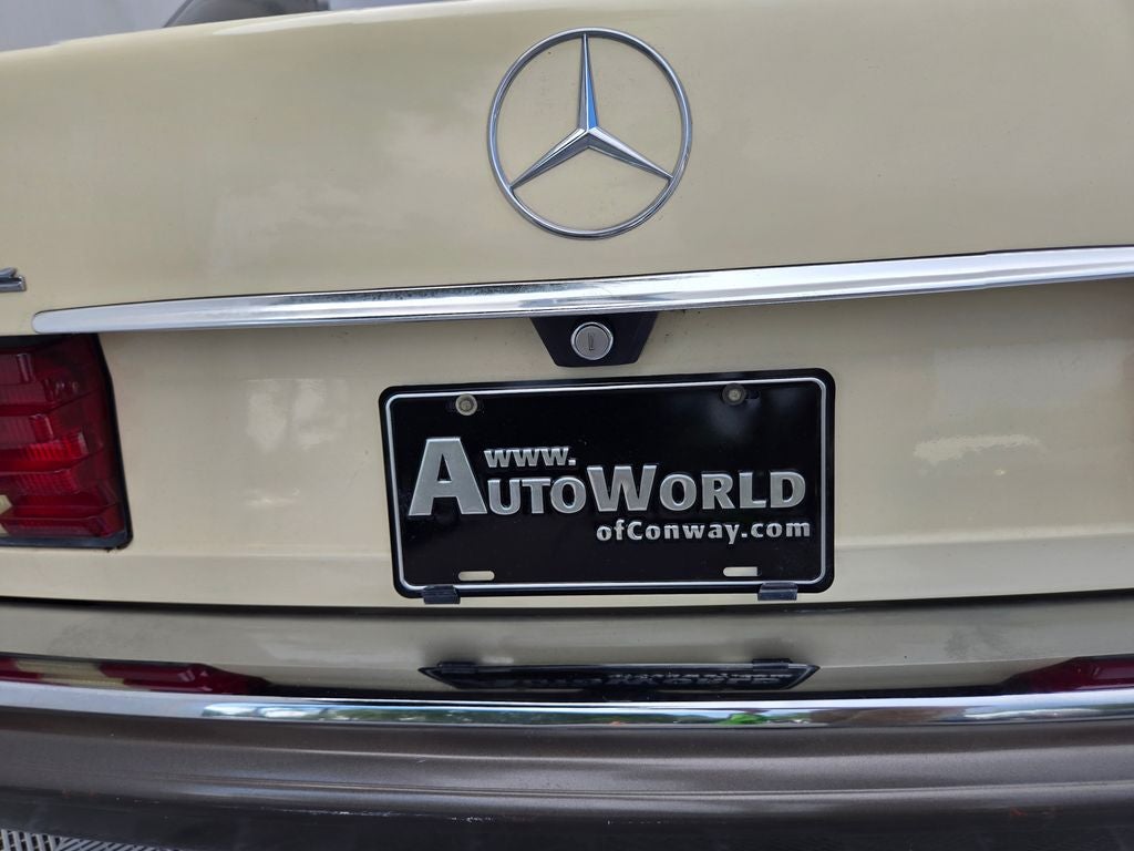 1986 Mercedes-Benz 400-Class 420