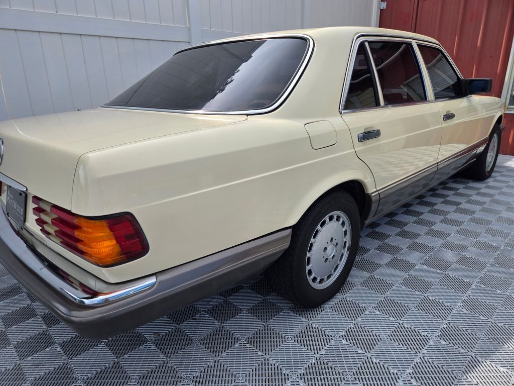 1986 Mercedes-Benz 400-Class 420
