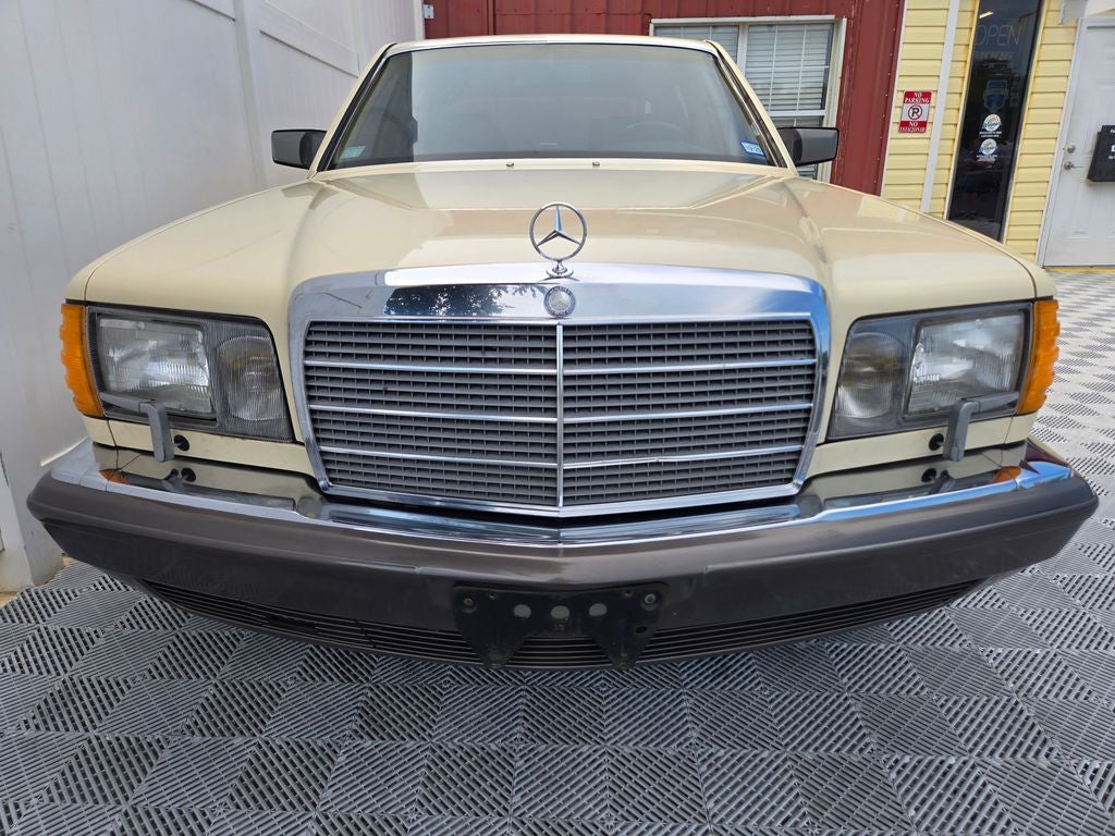 1986 Mercedes-Benz 400-Class 420