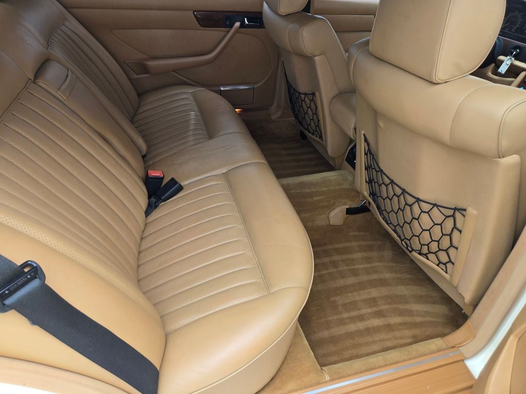 1986 Mercedes-Benz 400-Class 420