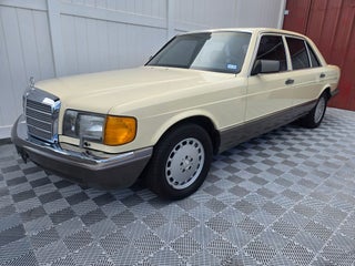 1986 Mercedes-Benz 400-Class 420