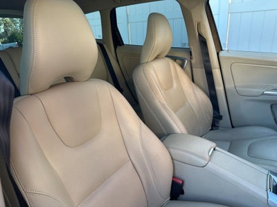 2015 Volvo XC60 T5 Premier
